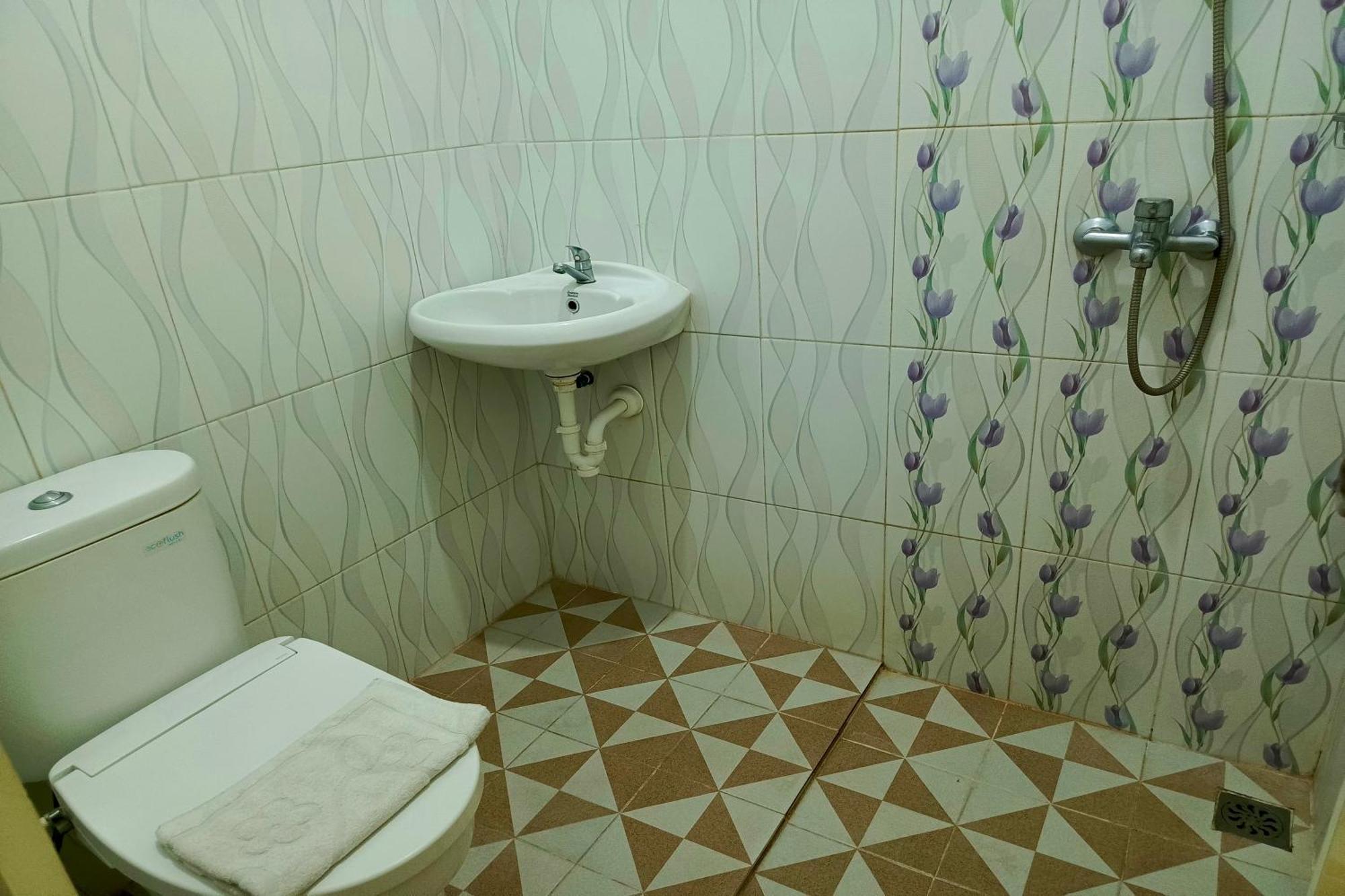 Adisa Homestay Malang Luaran gambar