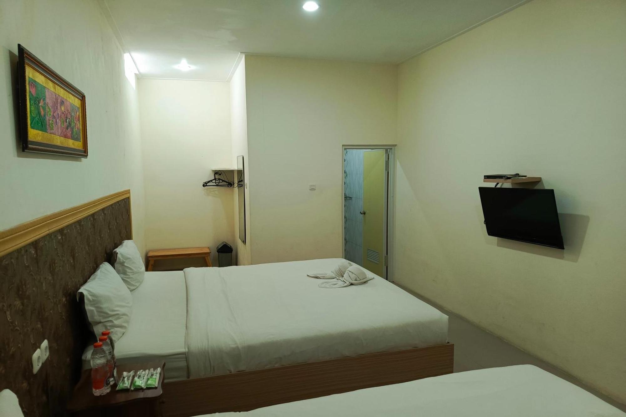 Adisa Homestay Malang Luaran gambar