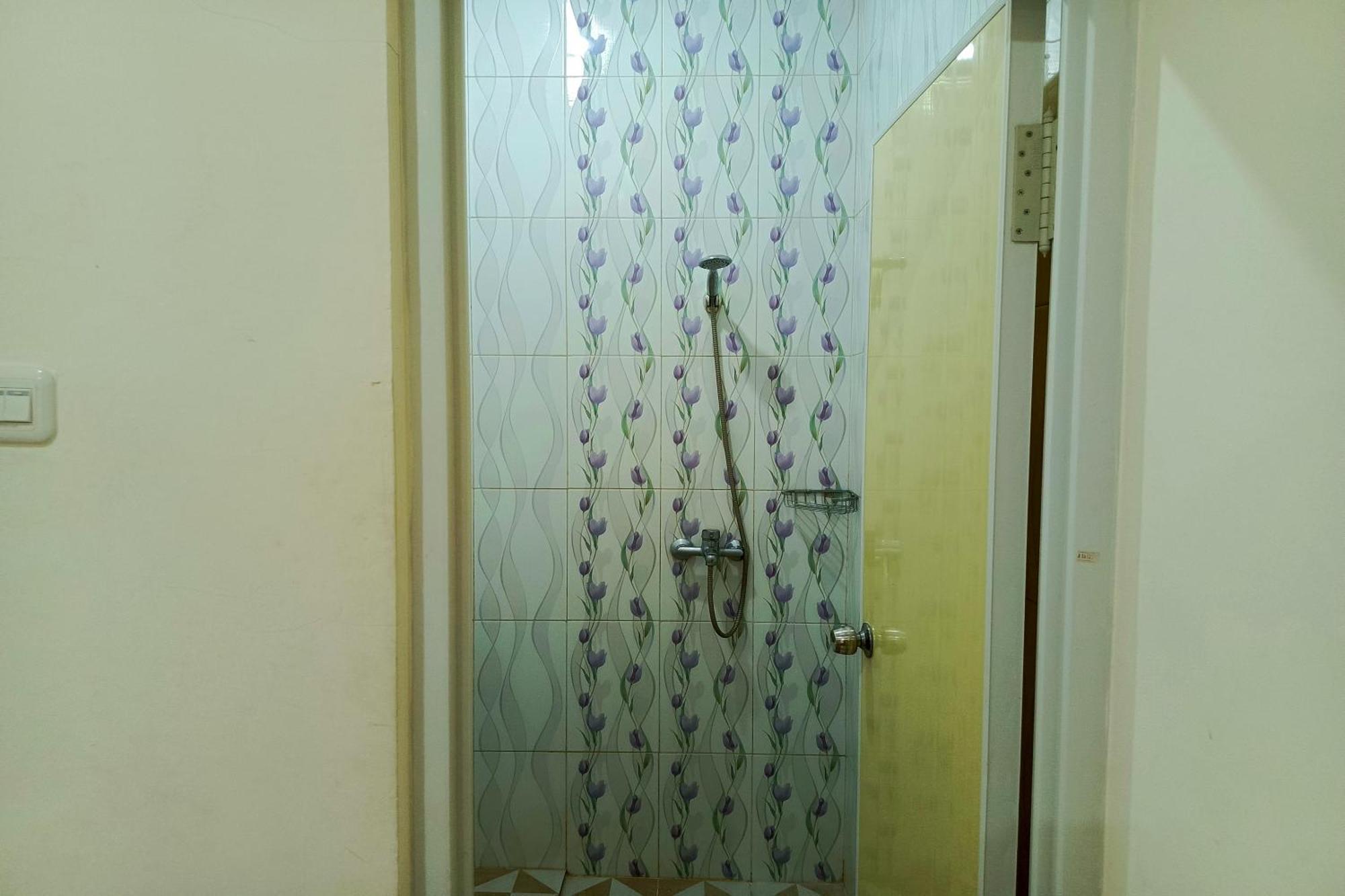 Adisa Homestay Malang Luaran gambar