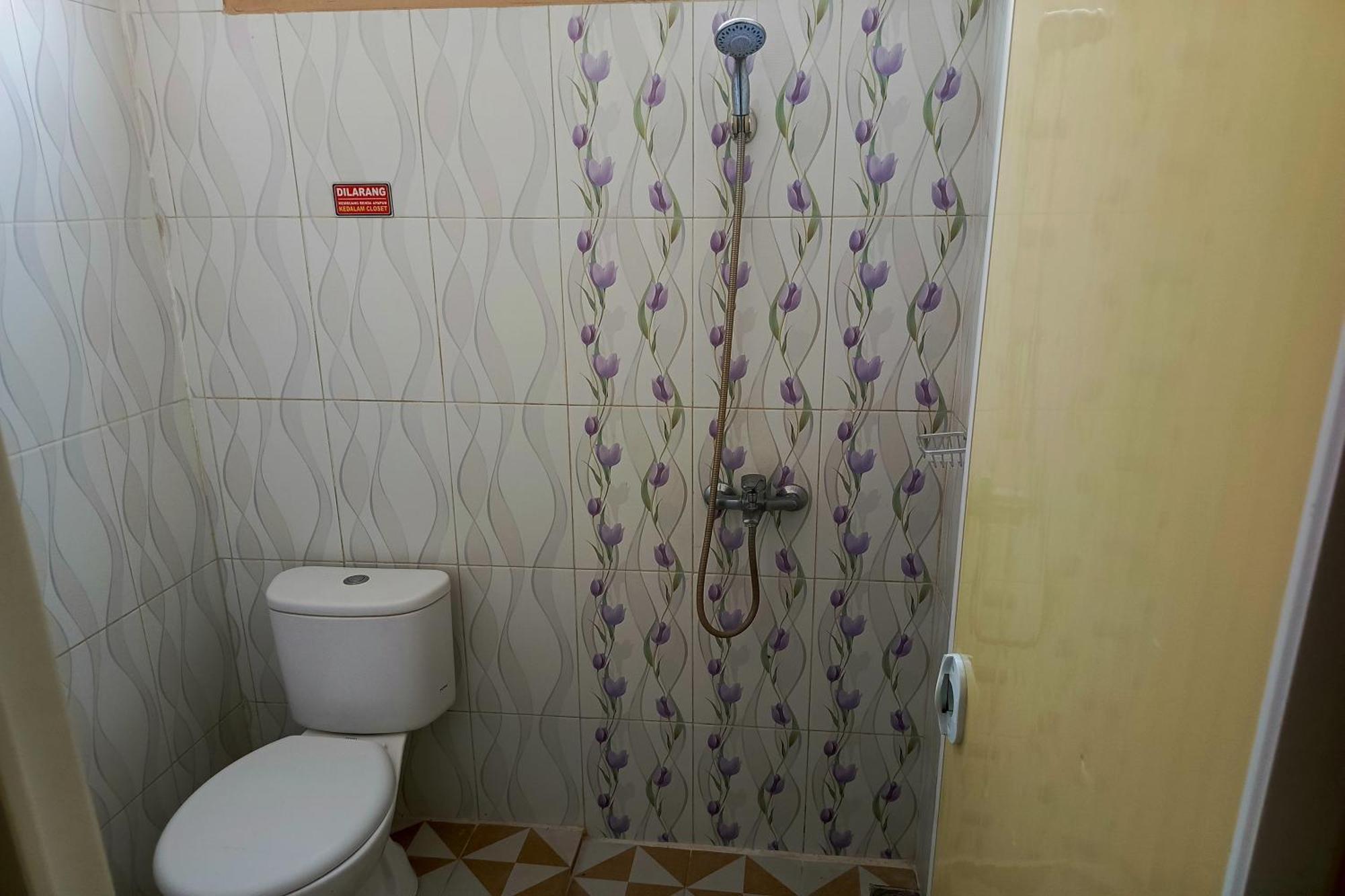 Adisa Homestay Malang Luaran gambar